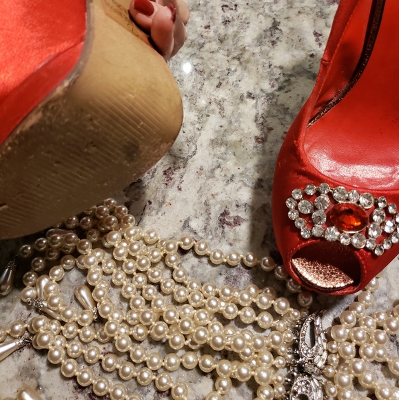 Red Rhinestone Heels - Picture 4 of 8